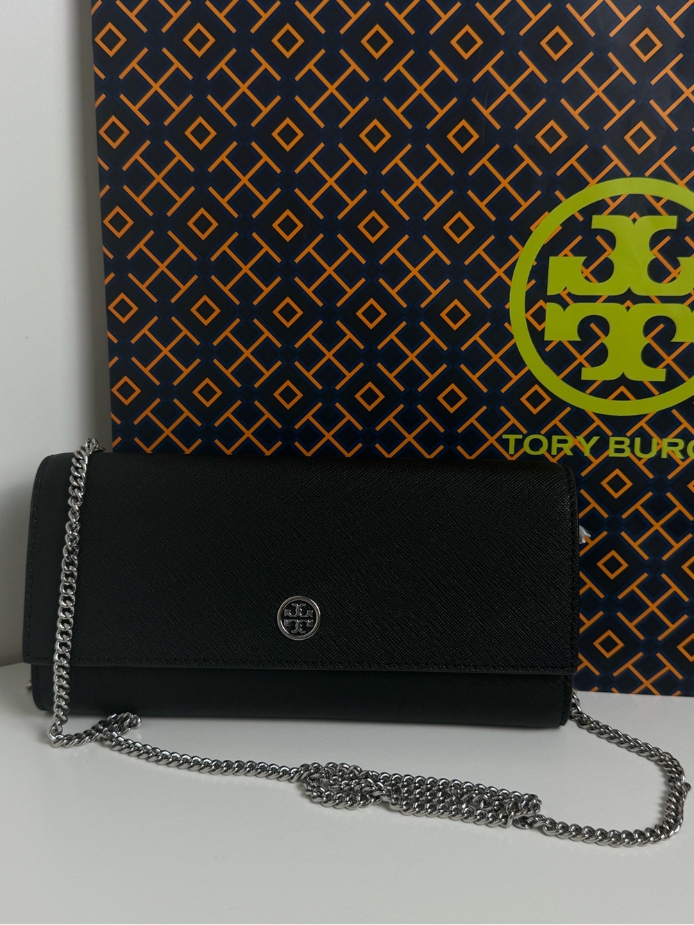 NWT Tory Burch Emerson Wallet On A Chain